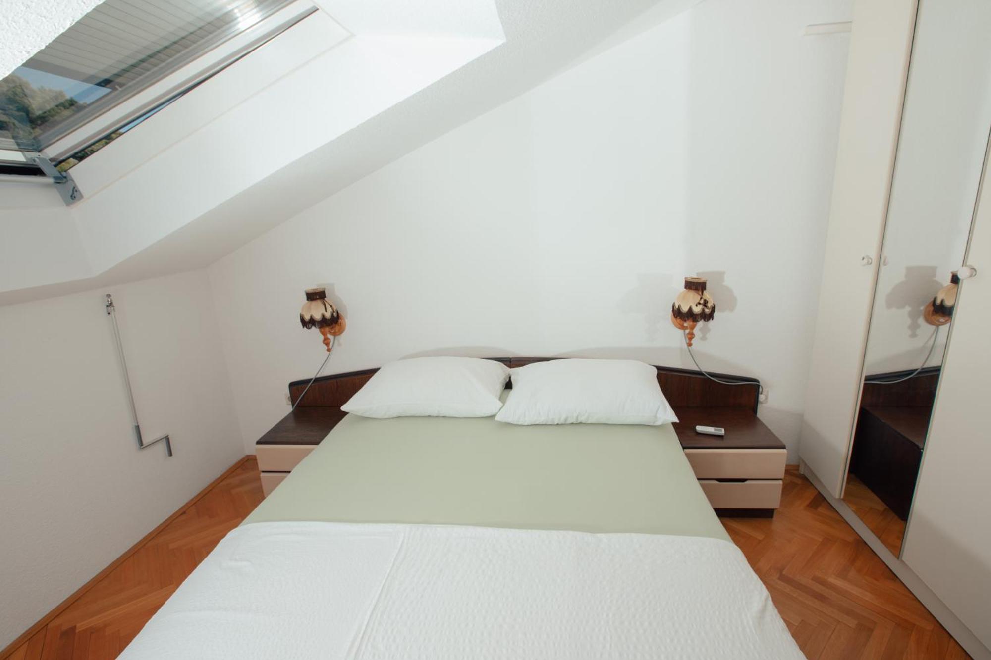 Apartmani Miljak Omiš Eksteriør bilde