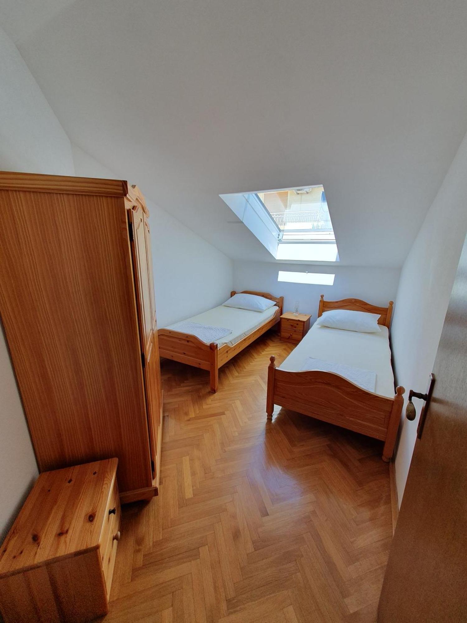 Apartmani Miljak Omiš Eksteriør bilde