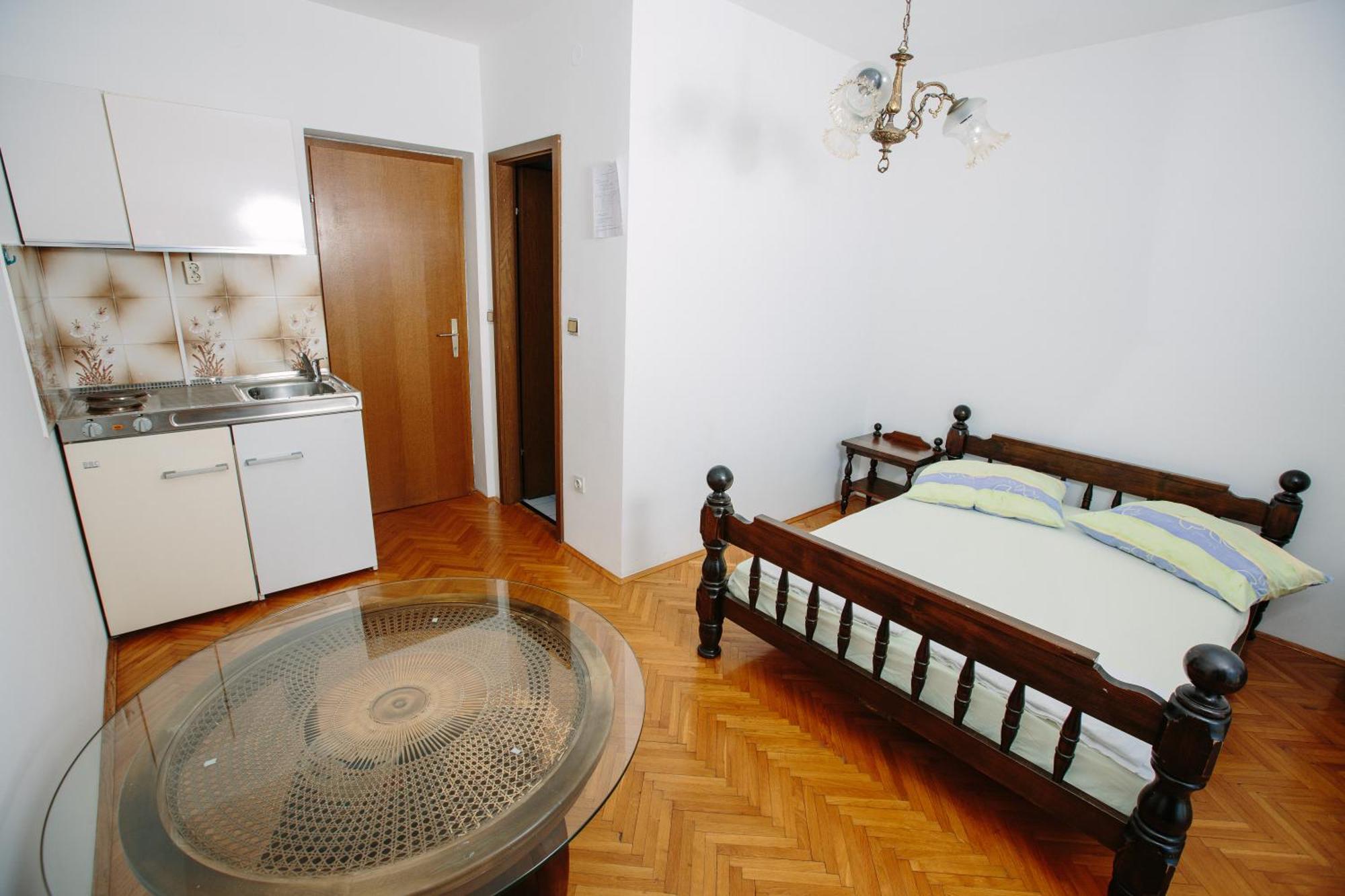 Apartmani Miljak Omiš Eksteriør bilde