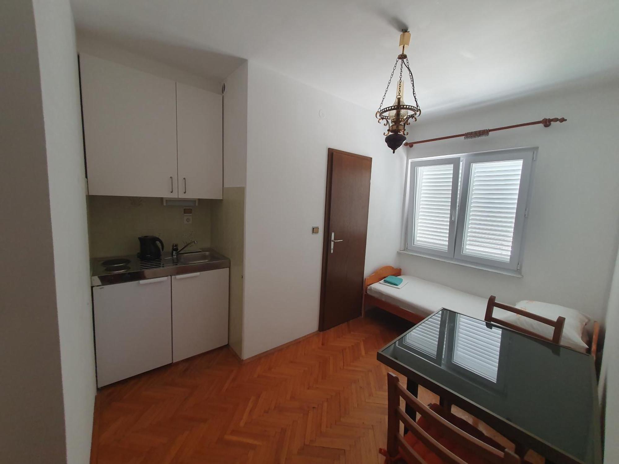 Apartmani Miljak Omiš Eksteriør bilde
