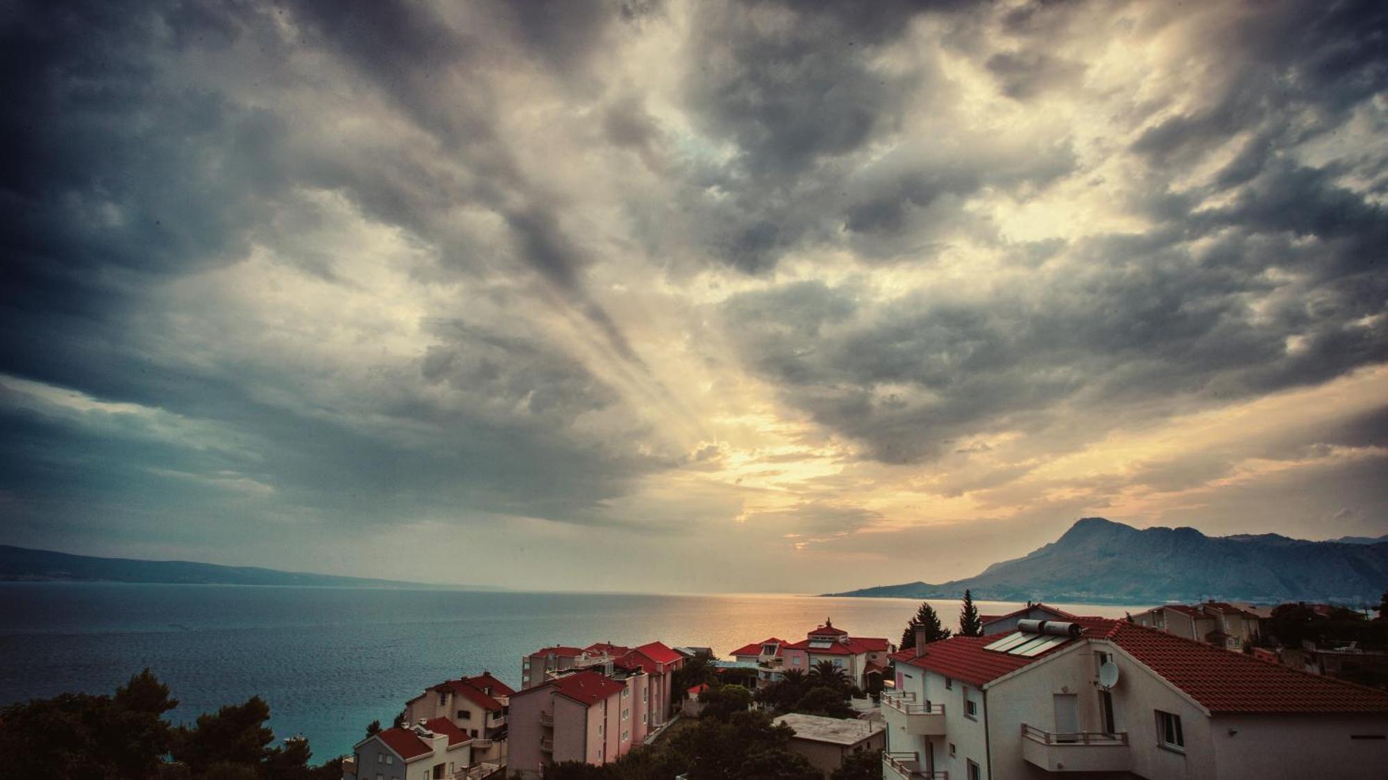Apartmani Miljak Omiš Eksteriør bilde