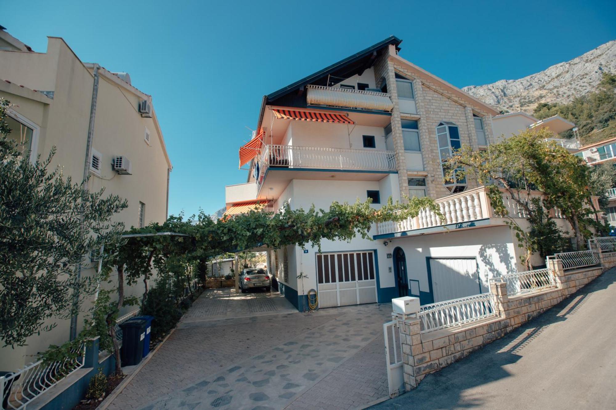 Apartmani Miljak Omiš Eksteriør bilde