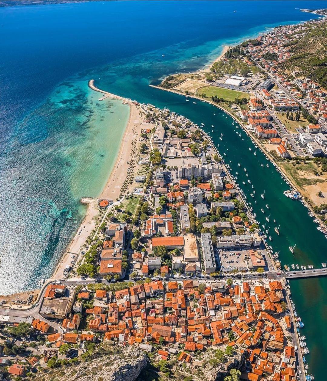 Apartmani Miljak Omiš Eksteriør bilde